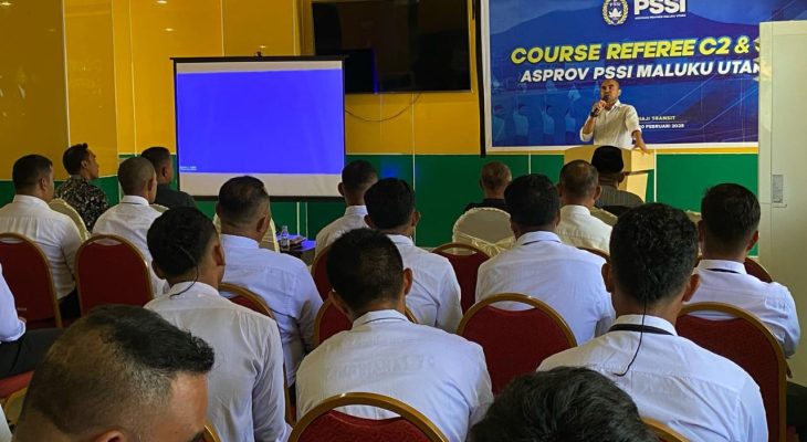 Kadispora Maluku Utara Buka Kegiatan Kursus Wasit Berlisensi C2 dan C3 