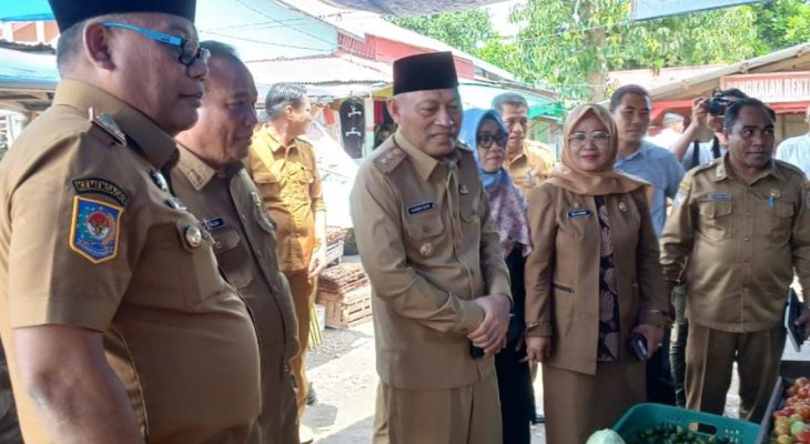 Perdana sebagai Wakil Gubernur, Sarbin Sehe Pimpin Apel dan Sidak Pasar di Sofifi