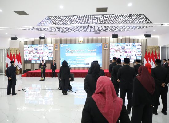 Wamen ATR/Waka BPN Lantik Ketua dan Anggota MPPP serta MPPW untuk Perkuat Pengawasan PPAT