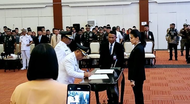 Gubernur Maluku Utara Lantik Bupati dan Wakil Bupati Halmahera Utara 