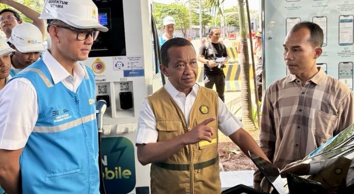 Kunjungi SPKLU di Banten, Menteri ESDM Apresiasi Kesiapan PLN Sambut Mudik Lebaran 2025
