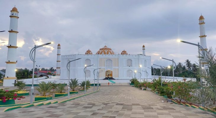 Bupati Morotai Copot Ketua BTM dan Imam Utama Masjid Agung Baiturrahman