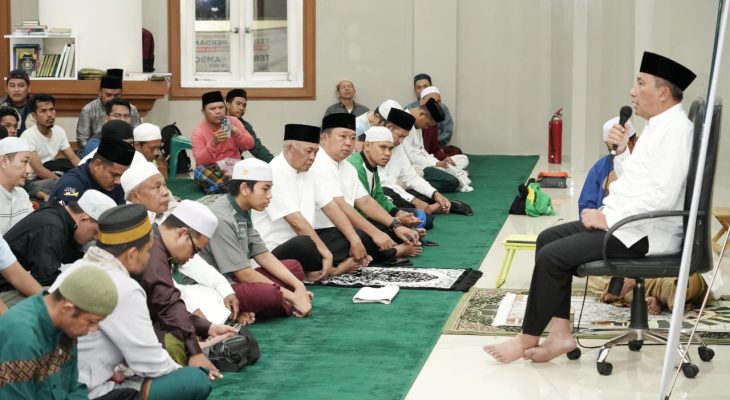 Wali Kota Ternate Hadiri Itikaf 10 Malam Terakhir Ramadan 1446 Hijriyah 