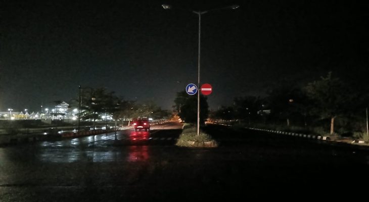 Lampu Jalan Tak Terurus, Ibu Kota Sofifi Gelap Gulita, Pengendara Khawatir saat Melintas