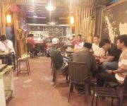 Suasana diskusi di JS Coffe