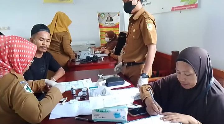 Wartawan Kepulauan Sula Ikut Pemeriksaan Kesehatan Gratis