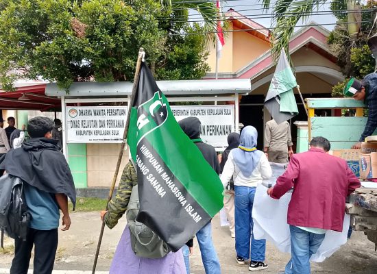 Tambak Udang Tak Bisa Difungsikan, OKP Demo DKP Kepulauan Sula