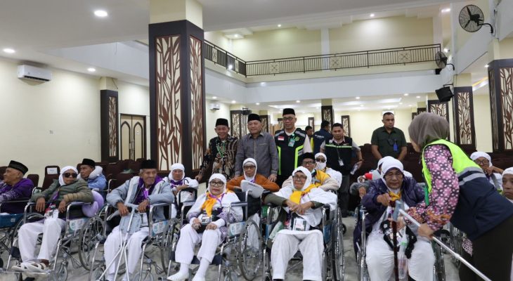 Jemaah Calon Haji Maluku Utara Kloter 13 Diberangkatkan Menuju Arab Saudi
