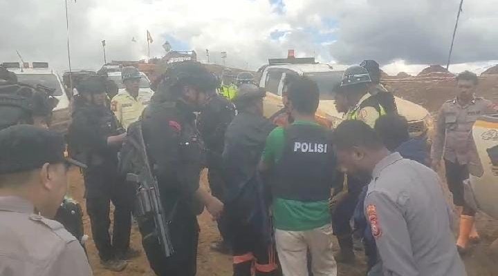 Diduga Bawa Senjata Tajam, Polisi Amankan Puluhan Pendemo di Halmahera Timur