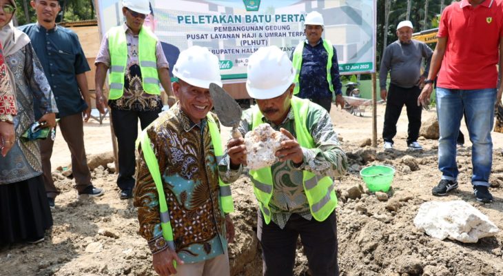 Kakanwil Kemenag Maluku Utara Peletakan Batu Pertama Pembangunan Gedung PLHUT di Halmahera Tengah