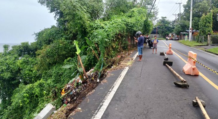Hati-hati! Ada Tanah Longsor di Jalur Ngade, Kota Ternate