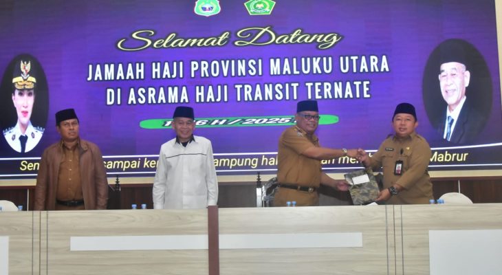 Pemprov Resmi Serahkan Jemaah Haji ke Pemkot Ternate