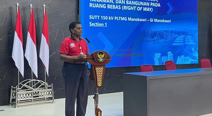 PLN UIP MPA Serahkan Kompensasi ROW SUTT 150 kV Manokwari untuk Dukung Keandalan Listrik untuk Rakyat