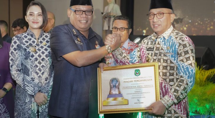 Wali Kota Ternate Terima Penghargaan Paritrana Award 2025 