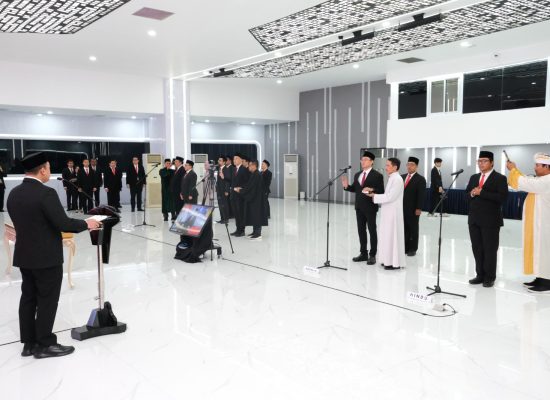 Lantik 79 Pejabat Struktural Se-Indonesia, Menteri Nusron Tekankan Semangat Nationwide dan Sistem Meritokrasi