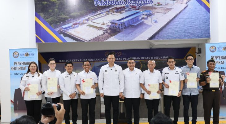 Serahkan 160 Sertipikat Tanah kepada Pemda dan Masyarakat Sulteng, Wamen Ossy Tekankan Bentuk Komitmen Negara Hadirkan Kepastian Hukum