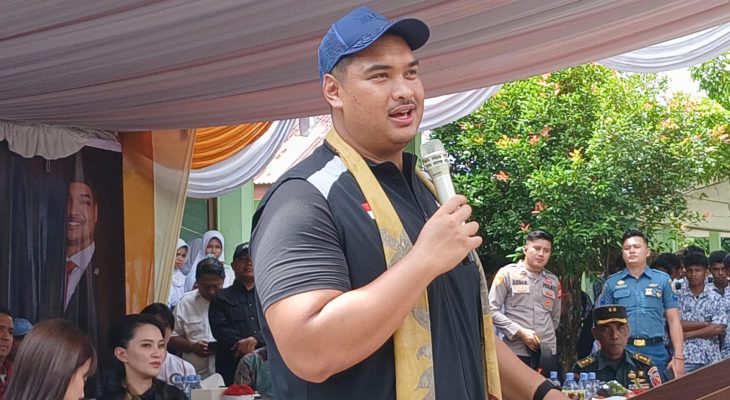 Menpora Janji Tingkatkan Fasilitas Olahraga di SMA Negeri 5 Kota Ternate