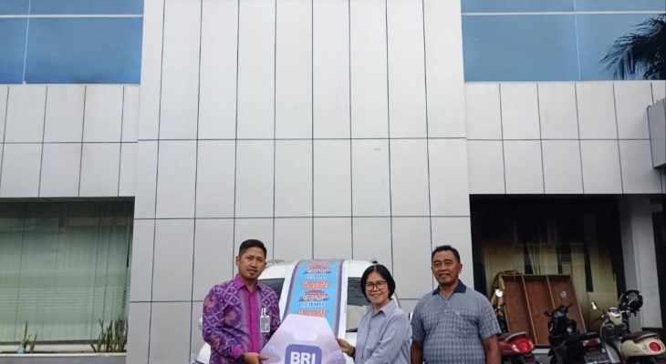 Guru SMP Negeri 1 Halmahera Utara Dapat Grand Prize Mobil dari BRI
