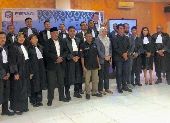 DPC Peradi Ternate Lakukan Pengangkatan Belasan Advokat