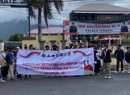 Datangi Polres Ternate, Puluhan Pemuda Desak Aparat  Penegak Hukum Cegah Kelompok Hizbut Tahrir