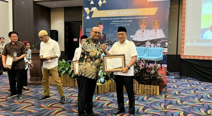 Pemkot Ternate Dapat Penghargaan dari Dirjen Perumahan Perdesaan atas Kebijakan Pembebasan Retribusi PBG bagi Masyarakat Berpenghasilan Rendah