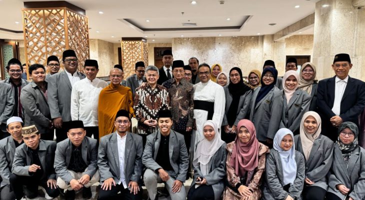 Menteri Agama Lepas 19 Kader Ulama Masjid Istiqlal, Husni dari Maluku Utara Turut Berangkat ke Luar Negeri