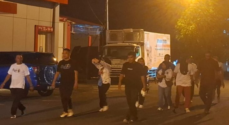 Perdana, Komunitas Jalan Kaki di Ternate Gelar Bajaka Night