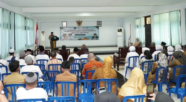 Pemkot Ternate Berangkatkan 15 Jemaah Umrah dan 3 Pendeta untuk Wisata Religi 