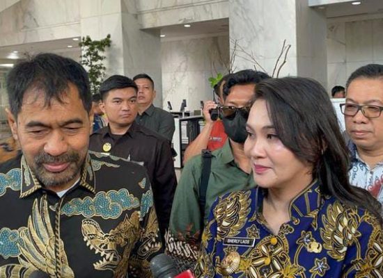 18 Gubernur Termasuk Sherly Tjoanda Tolak Pemotongan Dana Transfer ke Daerah
