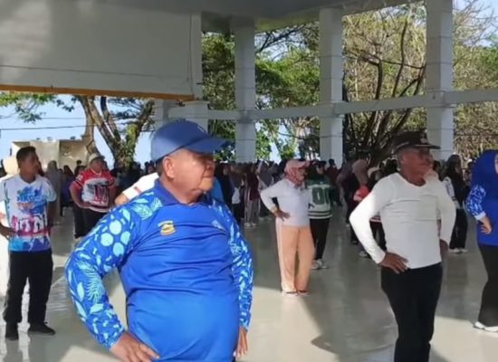 Pemkab Taliabu Gelar Jalan Sehat, Bakti dan Senam Pagi