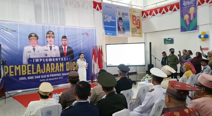 Gubernur Sherly Sebut Ada Penambahan Penghasilan Guru