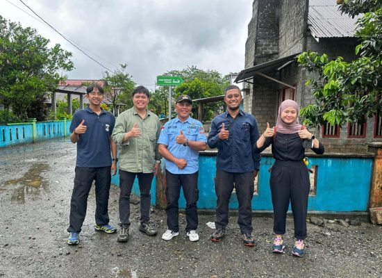 Bersama Komunitas Desa Titigogoli, ITB Gelar Aksi Siaga Tsunami melalui Pemetaan Risiko dan Pemasangan Rambu Evakuasi