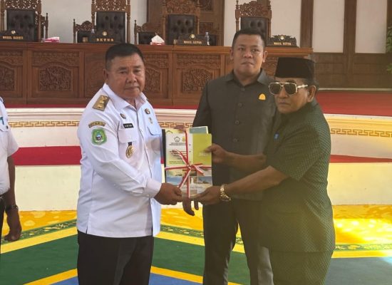 Pemkab Taliabu Ajukan 5 Ranperda ke DPRD