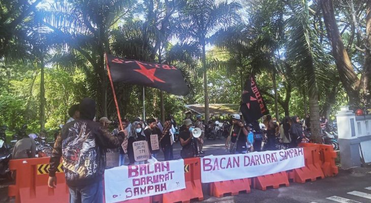 Datangi DPRD dan Kantor Bupati Halsel, Samurai Malut Desak Sahkan Perda Pengelolaan Sampah hingga Naikkan Upah Petugas TPA