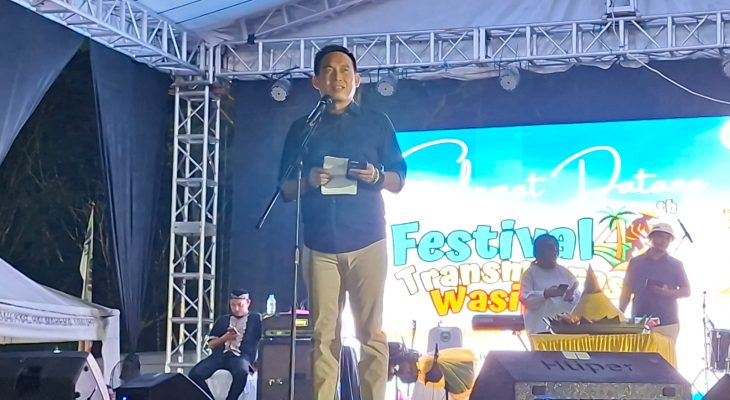 Sekda Tutup Festival HUT Transmigrasi Wasile ke-43