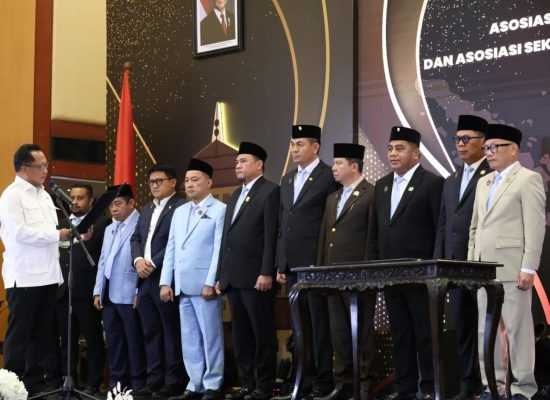 Ketua dan Sekwan DPRD Malut Dikukuhkan Jadi Pengurus ADPSI-ASDEPSI