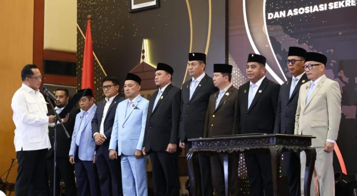 Ketua dan Sekwan DPRD Malut Dikukuhkan Jadi Pengurus ADPSI-ASDEPSI