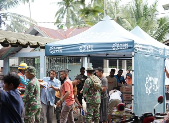 Warga Desa Blang Panjoe Aceh Sambut Haru Bantuan dari Kementerian ESDM dan PLN