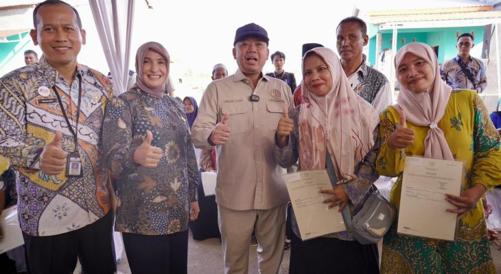 Menteri Nusron Serahkan 546 Sertipikat Hasil Konsolidasi Tanah di Jawa Tengah, Permukiman Warga Makin Bernilai dan Terjamin