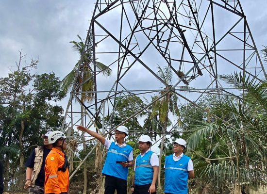 PLN Terus Kebut Siang Malam Perbaiki Jalur Listrik Langsa-Pangkalan Brandan, Penopang Pemulihan Kelistrikan Aceh