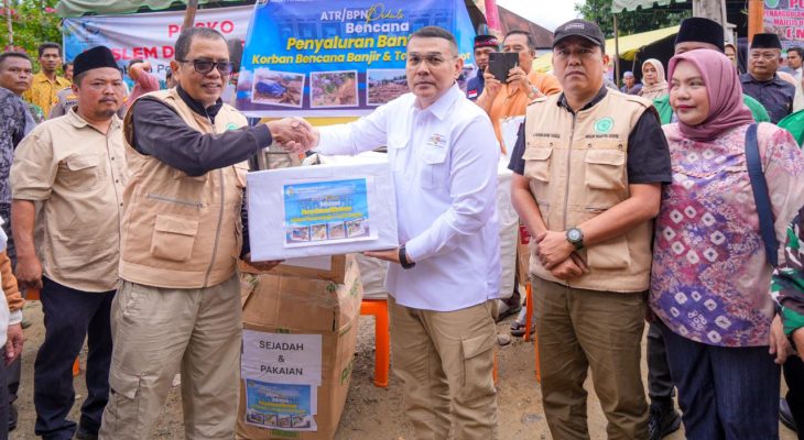 Wamen Ossy Terjun ke Lokasi Bencana Sumut, Serahkan Bantuan dan Dengarkan Cerita Warga Terdampak
