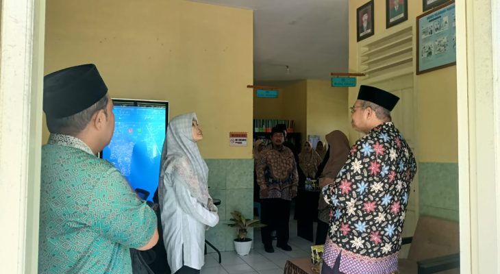 Itjen Kemenag RI Lakukan Survei Lapangan Program Asta Protas di Maluku Utara