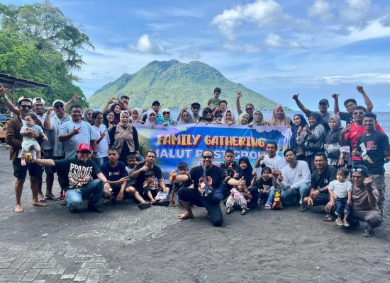 Malut Post Pererat Kebersamaan Lewat Family Gathering Akhir Tahun