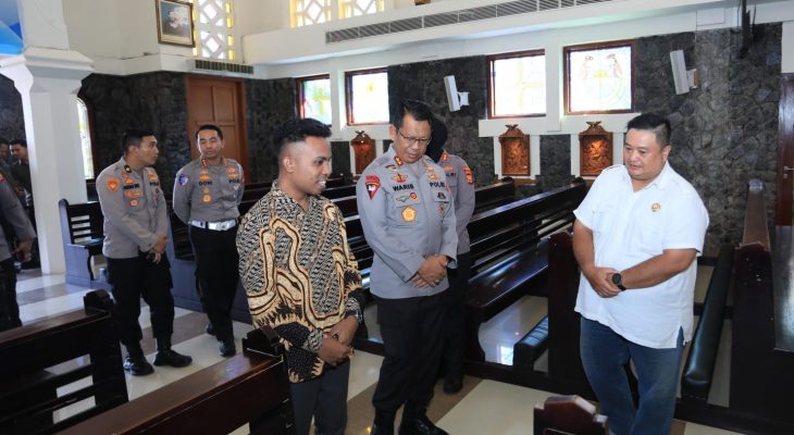 Kapolda Maluku Utara Silaturahmi di Empat Gereja di Ternate, Ini Tujuannya