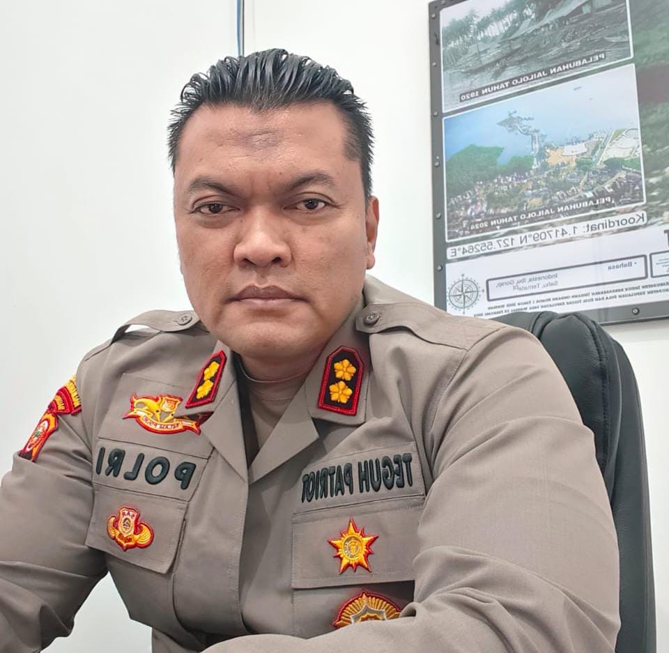 f9b8a123 0339 4969 8781 137bb307b6e5