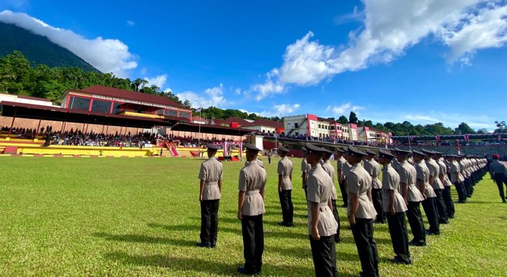 Ratusan Siswa Dilantik Sebagai Bintara Muda di SPN Polda Malut, Irjen Waris Tegaskan Jaga Nama Institusi saat Bertugas