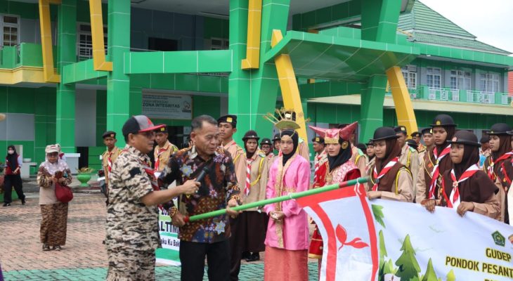 Perkemahan Madrasah Maluku Utara 2025 Dibuka dengan Pawai Karnaval Pramuka