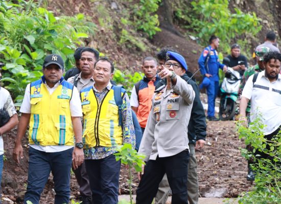 Ditpolairud dan Polres Ternate Tinjau Lokasi Banjir di Kelurahan Tafaraka
