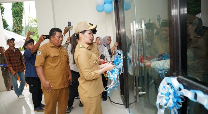 Gubernur Sherly Minta Disnakertrans Siapkan SDM Bersaing di Bursa Kerja