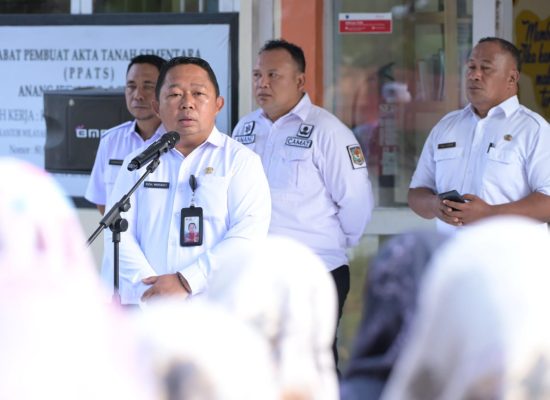 Sekda Tekankan Banyak Hal Saat Pimpin Apel Pagi di Ternate Selatan